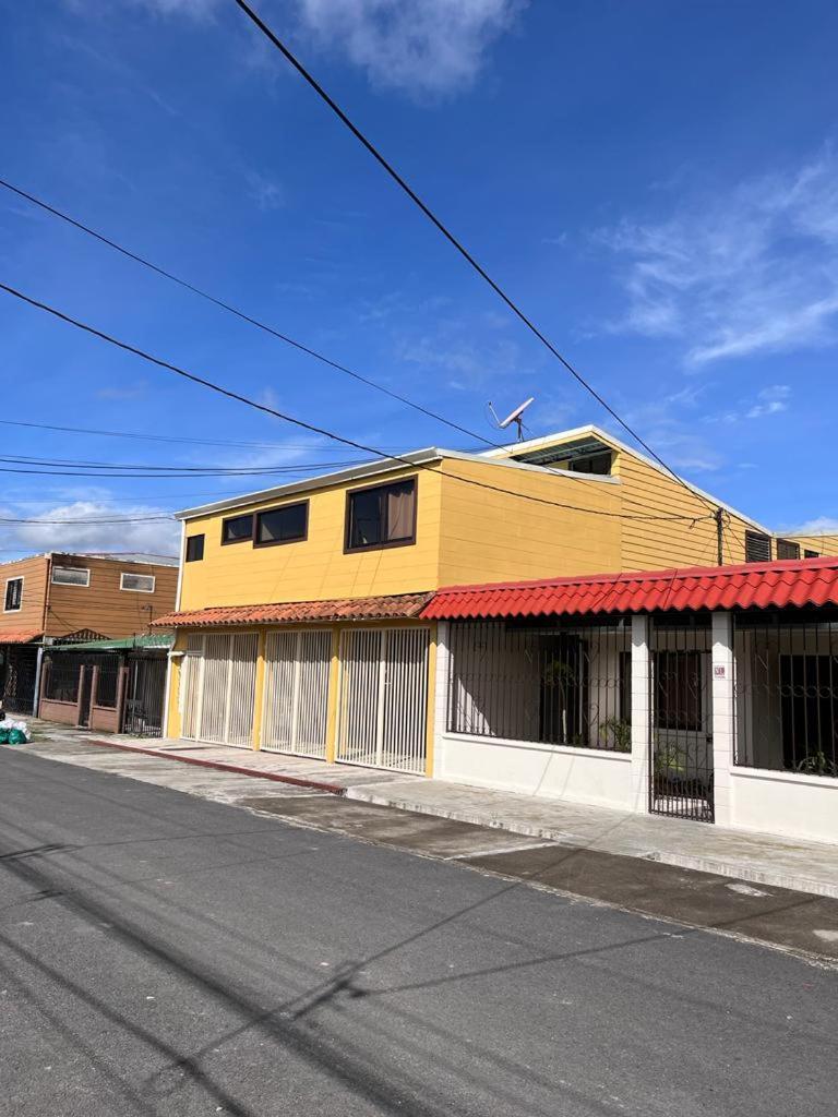 Apartamentos Guzman El Tejar エクステリア 写真