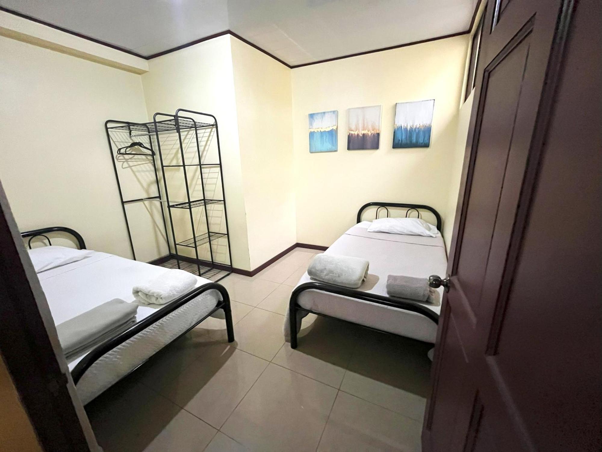 Apartamentos Guzman El Tejar エクステリア 写真